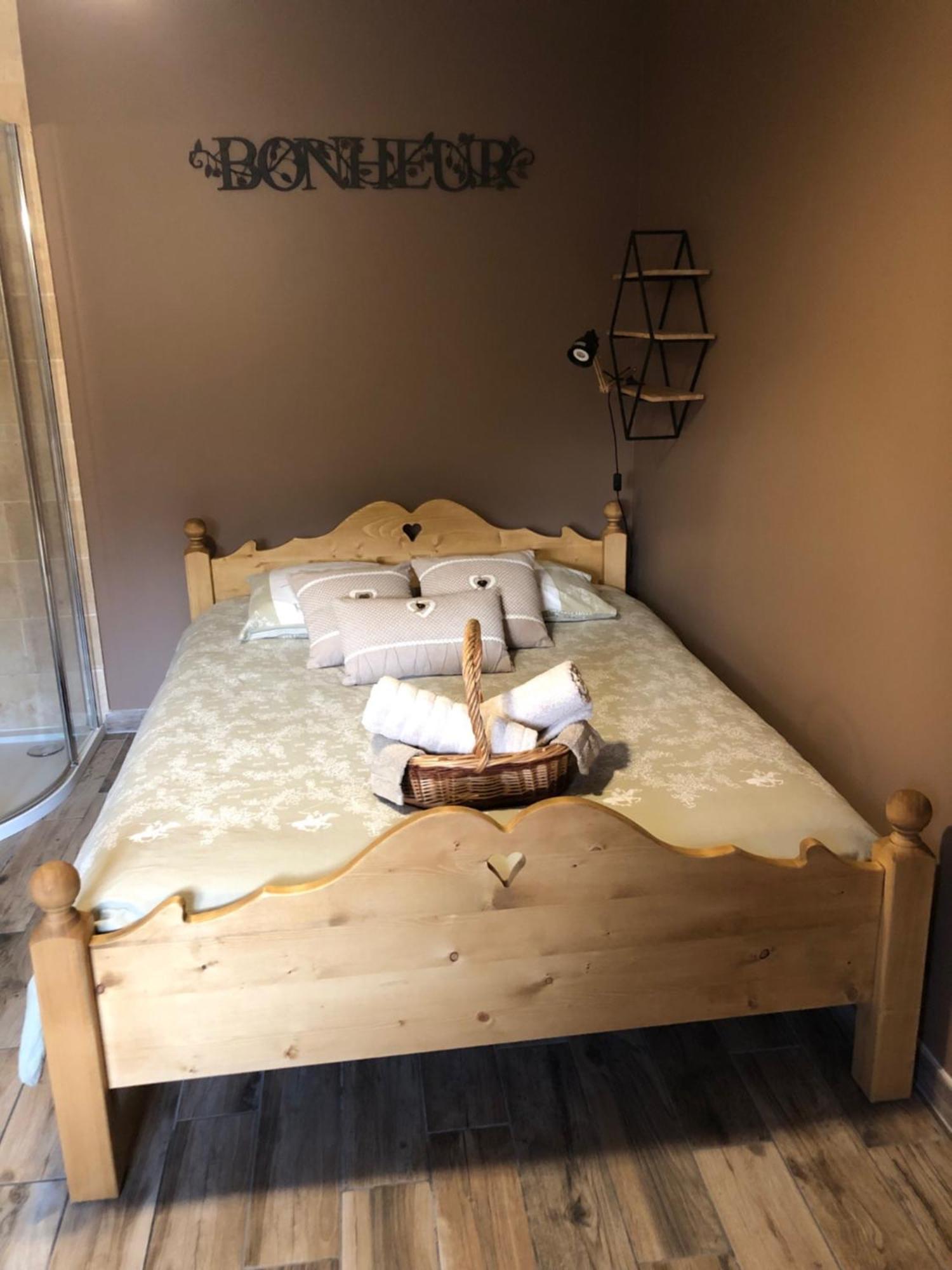 Chambres D'Hotes D'Albertine Lere Ngoại thất bức ảnh